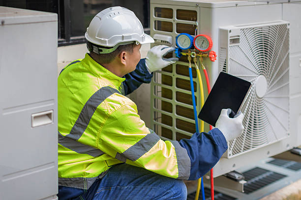 Professional Hvac technician working in Colonia, NJ